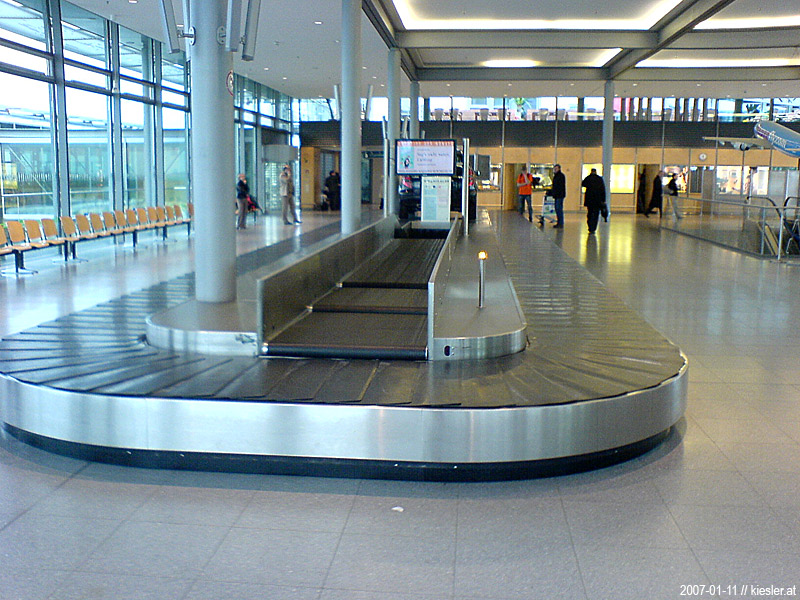 Paderborn Arrival Hall